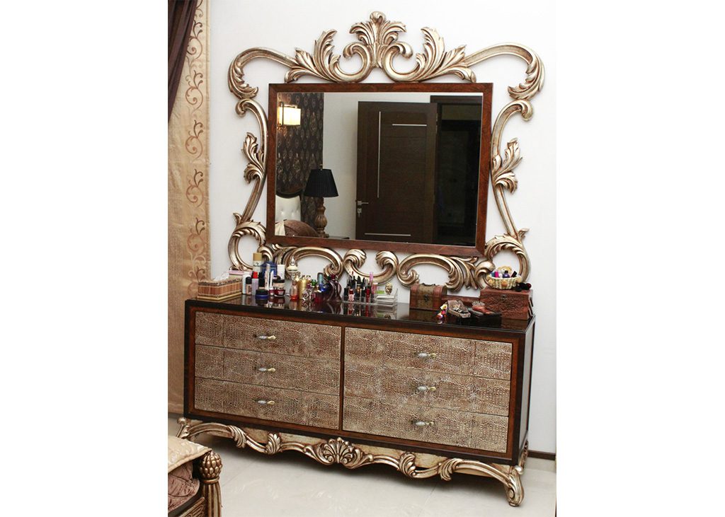Latina – Dresser & Mirror