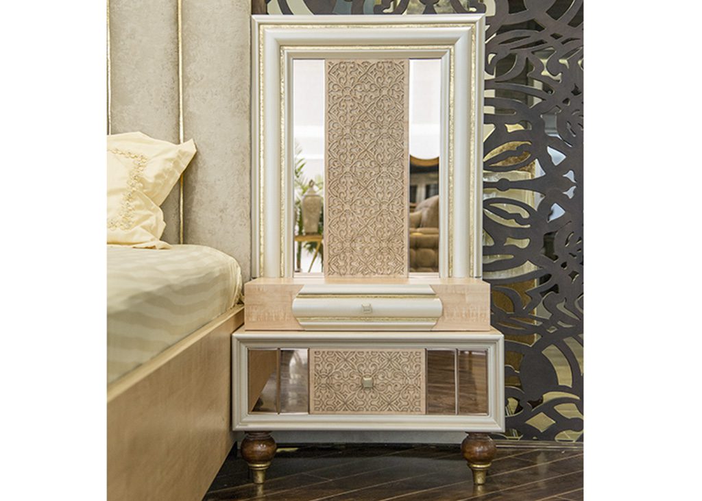 Argentina-Side table