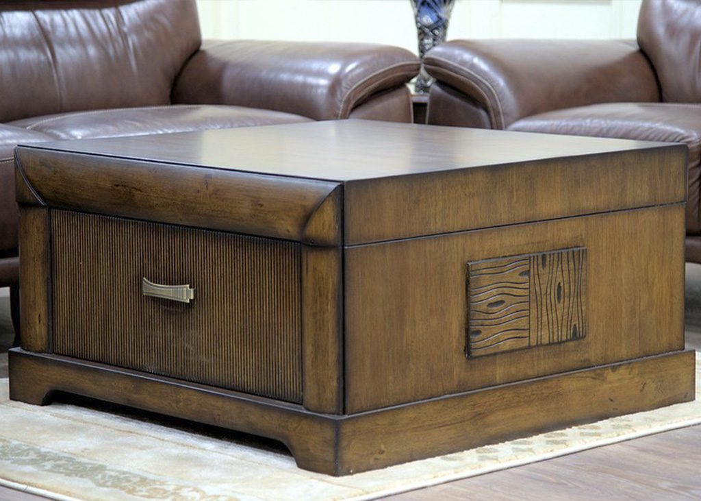 Nina – Center Table