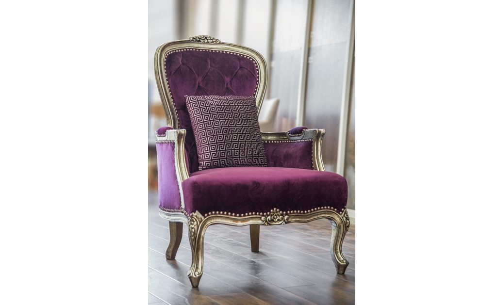 Nicola – Single Seater × 2