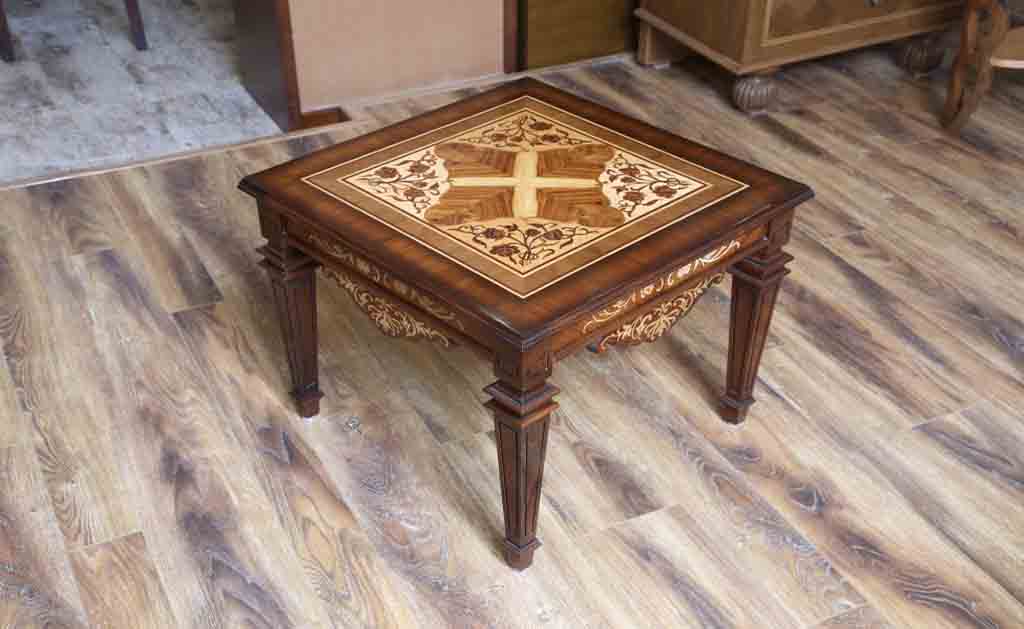 Yara – Side Table — optional