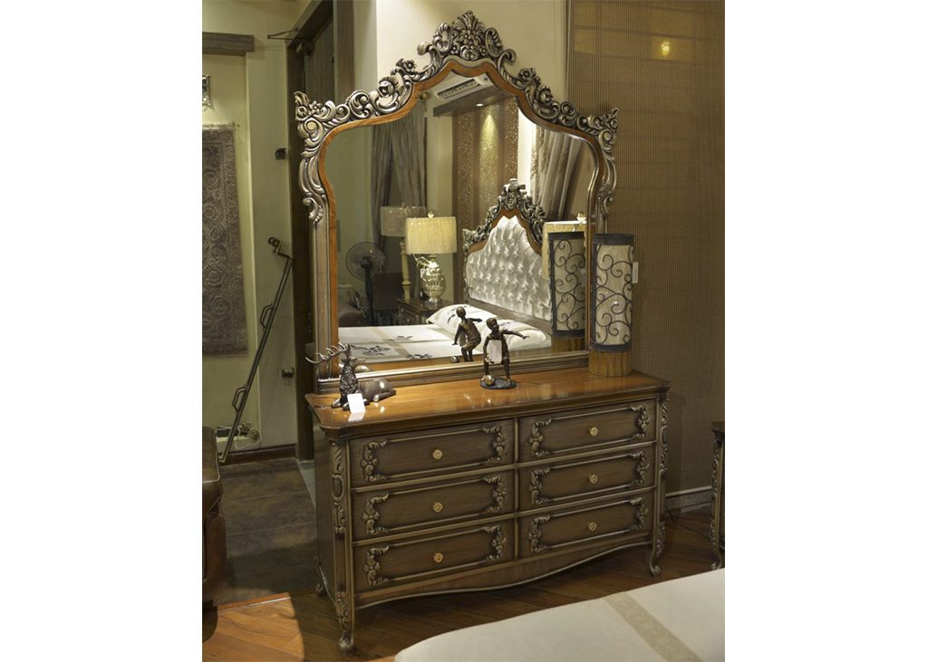 Arezzo – Dresser & Mirror