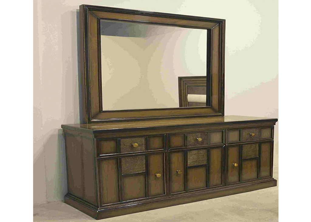 Marcos – Dresser